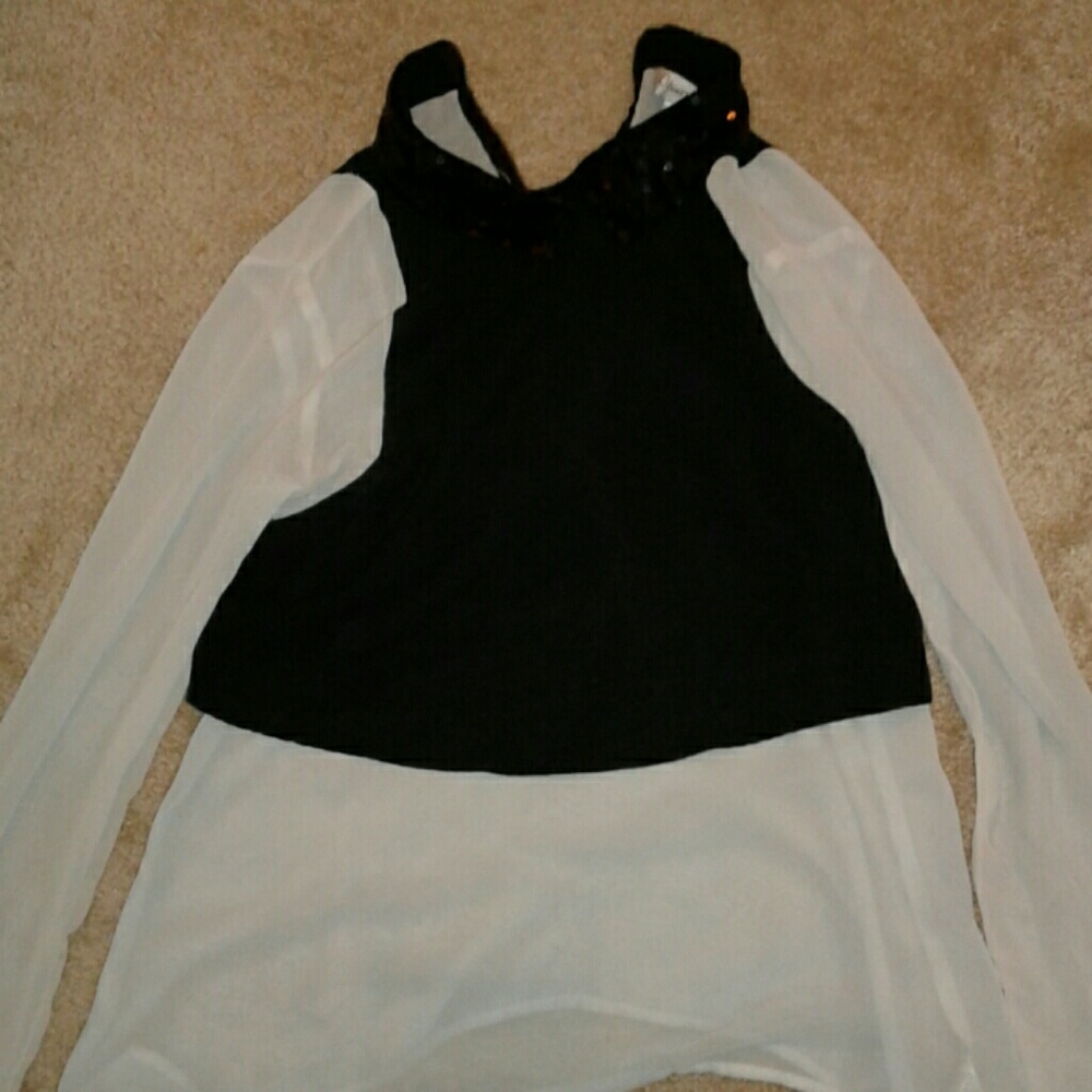Fancy black and white top